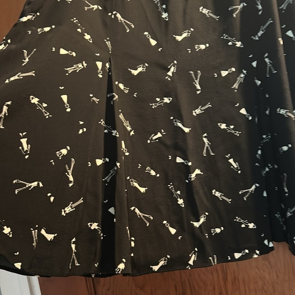 Liz Claiborne black skirt. Gently used- only worn a few times. - Picture 4 of 5